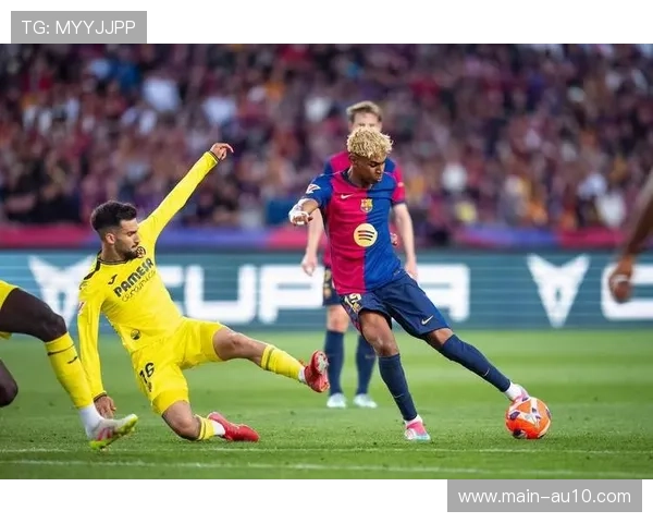 巴萨客场2-0击败比利亚雷亚尔，豪取八连胜锁定圣诞冠军